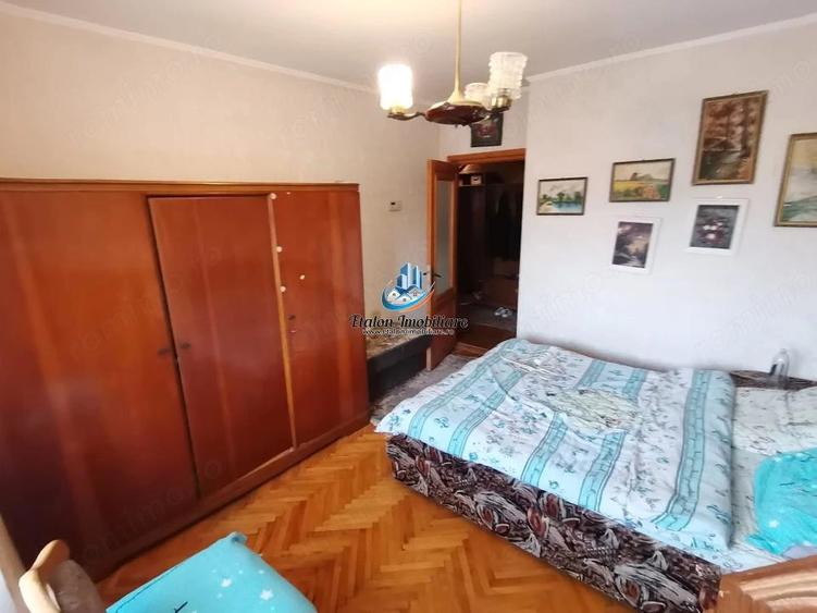 Apartament cu 2 camere decomandat în Vest