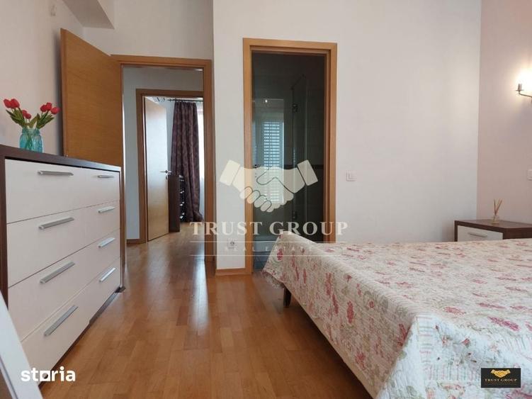 Apartament cu 3 camere semidecomandat în Aviatorilor