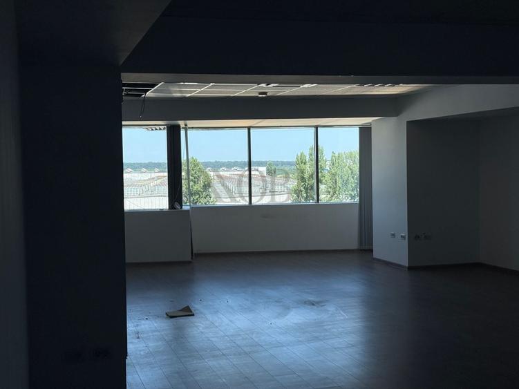 Birou, de 310 mp, în Băneasa