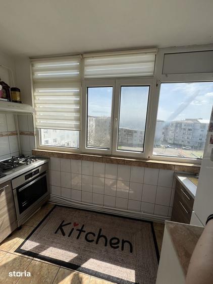 Apartament cu 3 camere decomandat în Gară