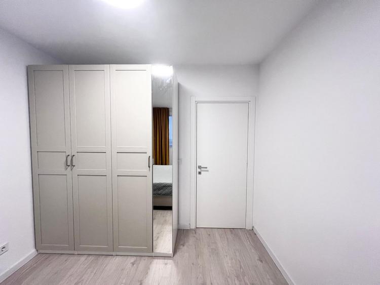 NOU / DEOSEBIT / SPATII GENEROASE - 18