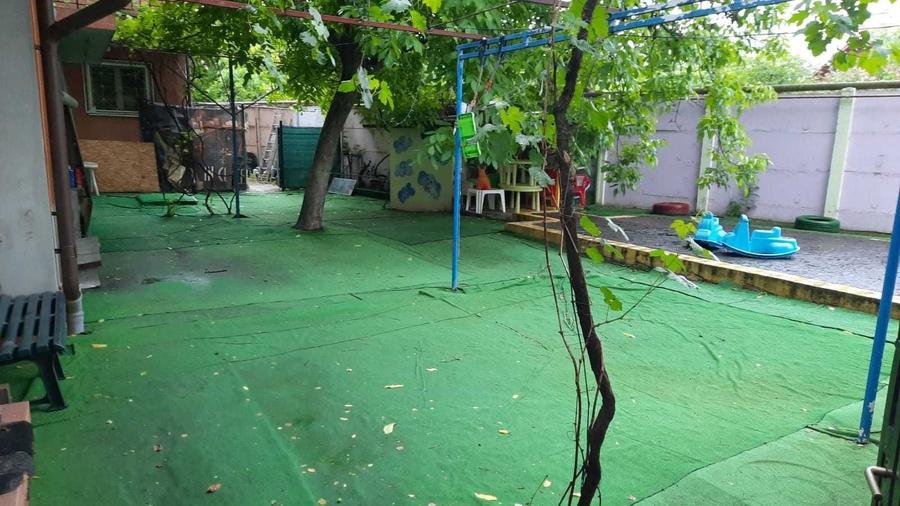 Casă cu 4 camere cu Teren 40 Mp în Lacul Morii