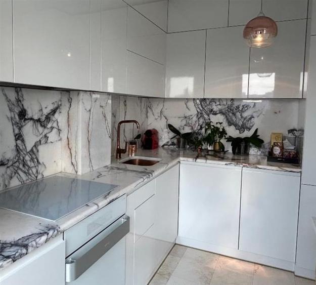 Apartament cu 4 camere decomandat, mobilat în Drumul Taberei