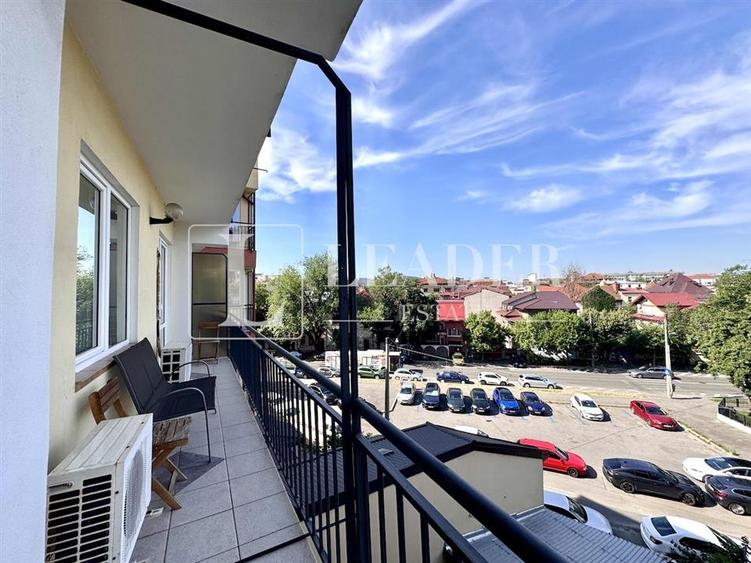 Apartament cu 4 camere decomandat în Titulescu