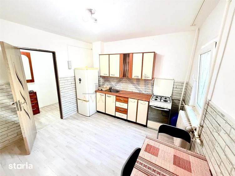 Apartament cu 2 camere semidecomandat în Est