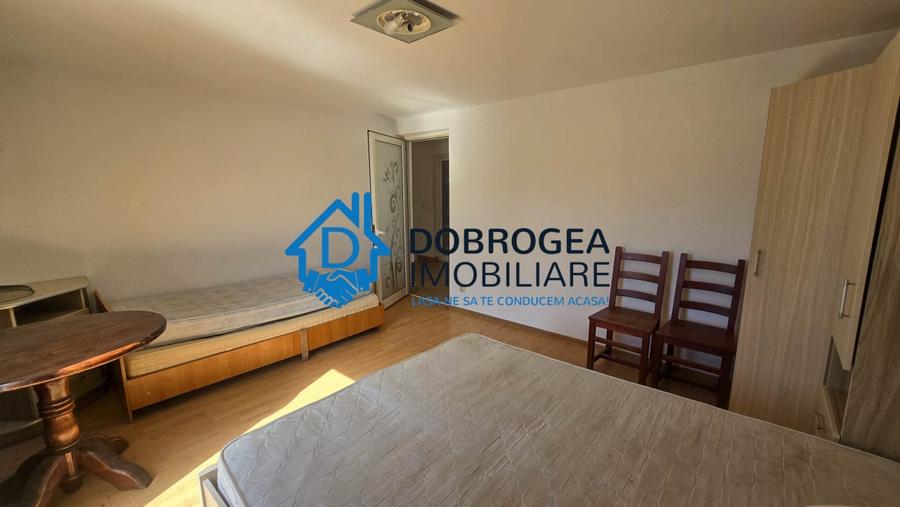 Casă individuală cu 3 camere cu Teren 400 Mp în Central