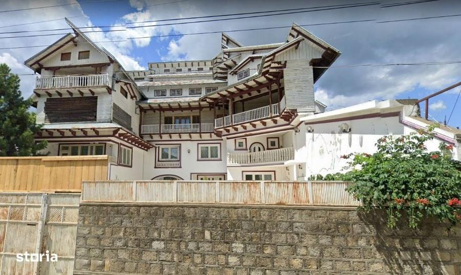 Casă cu 4 camere în Central