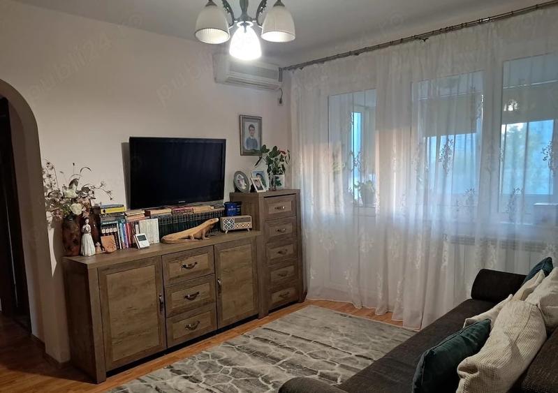 Apartament cu 2 camere semidecomandat în Tomis II