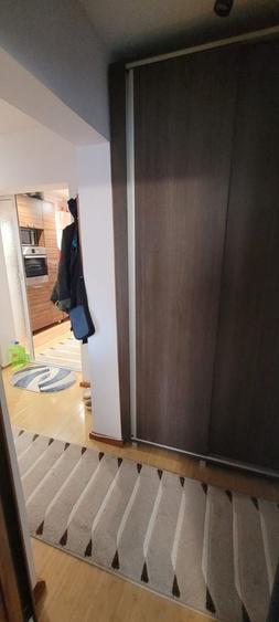 Apartament cu 3 camere decomandat în Craiter