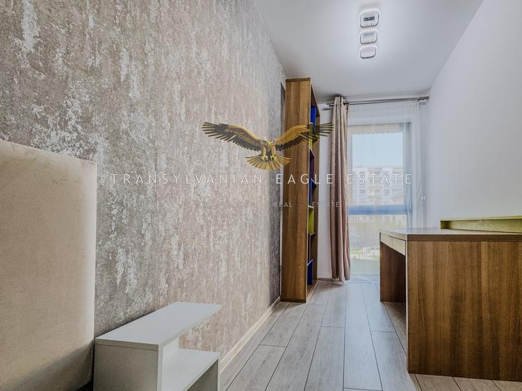 Apartament cu 2 camere semidecomandat, mobilat în Semicentral