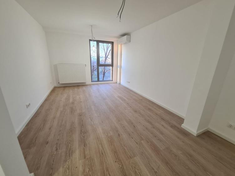 Apartament cu 2 camere decomandat în Lacul Tei