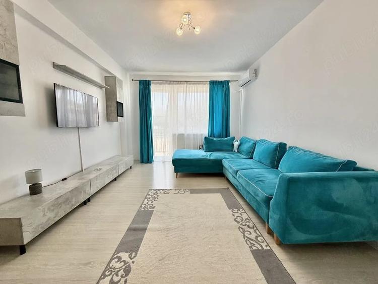 Apartament cu 2 camere decomandat în Tractorul