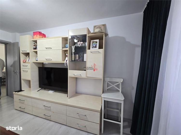 Apartament cu 2 camere decomandat în Tei