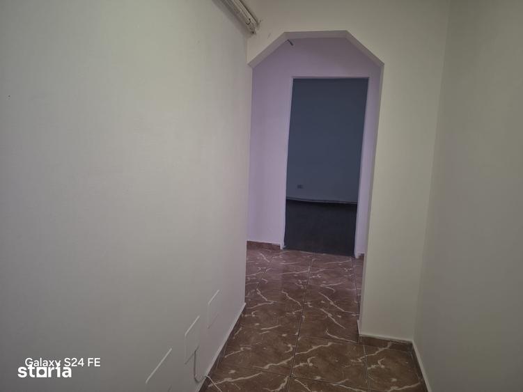 Apartament cu 3 camere în Dumbrava