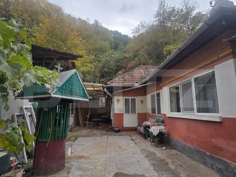 Casă individuală cu 3 camere cu Canalizare în Aurel Vlaicu
