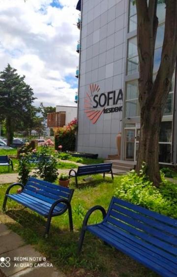 Apartament cu 2 camere nedecomandat, mobilat în Central