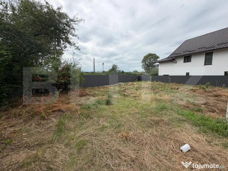 Vila de lux , 272 mp construiti , 800 mp teren , zona rezide - 15