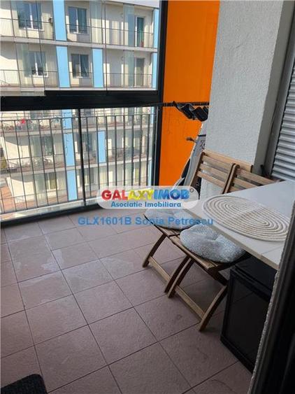 Apartament cu 3 camere decomandat, mobilat în Văcăresti