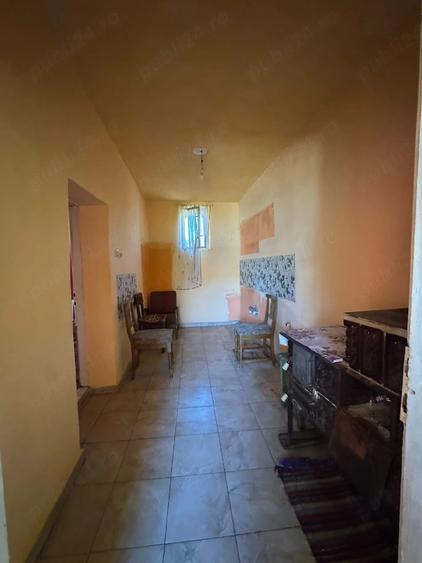 Casă cu Teren 1317 Mp în Central