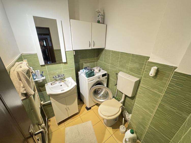 Apartament cu 4 camere decomandat, mobilat în Tomis III