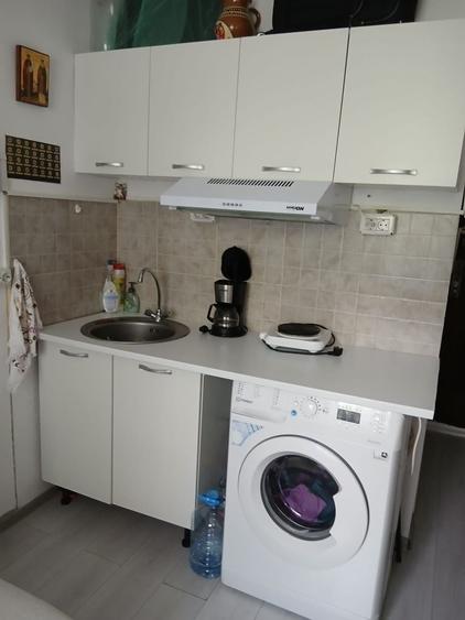 Garsonieră decomandată în Romanilor