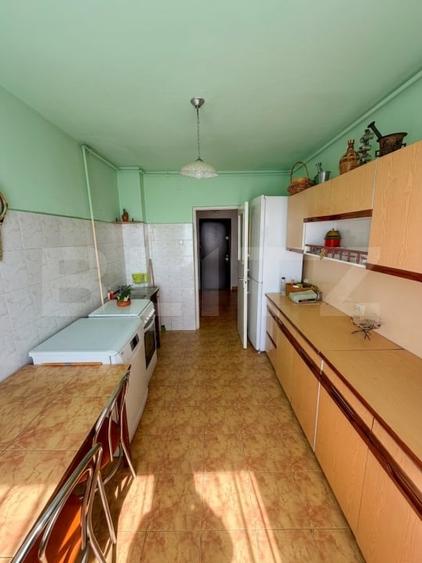 Apartament cu 3 camere decomandat, mobilat în Take Ionescu