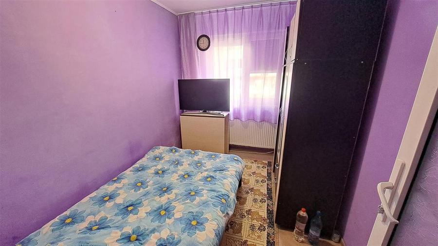 Apartament cu 3 camere semidecomandat în Viziru 1