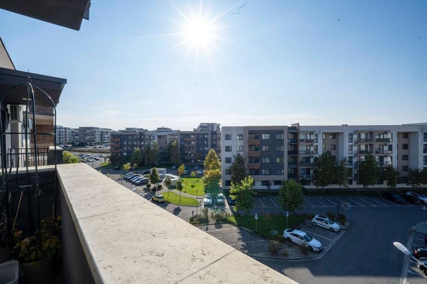 Apartament cu 3 camere decomandat, mobilat în Central