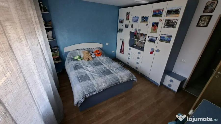 Casă cu 6 camere cu Teren 445 Mp în Nord