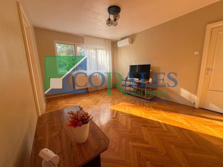 Apartament cu 2 camere nedecomandat, mobilat în Dacia