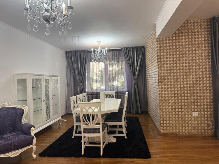 Apartament cu 4 camere decomandat, mobilat în Barbu Văcărescu