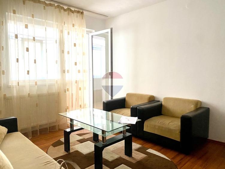 Apartament cu 2 camere decomandat, mobilat în Central