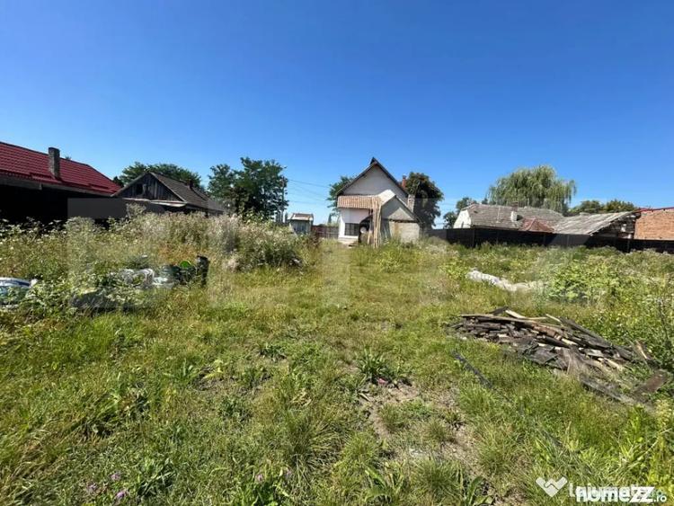 Casă cu 4 camere cu Teren 3233 Mp în Prejmer