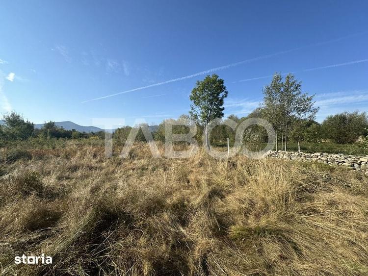 Teren de 2693 mp, în Hârseni