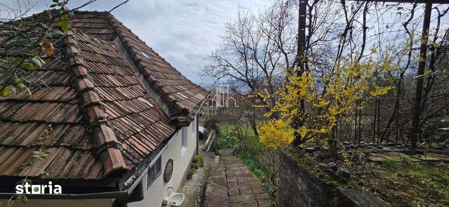 Casă cu 2 camere cu Teren 3080 Mp în Sighișoara