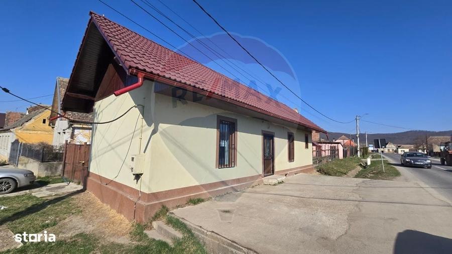 Casă cu 2 camere în Laslea