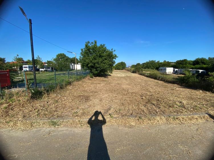 Teren agricol intravilan de 1000 mp, în Central