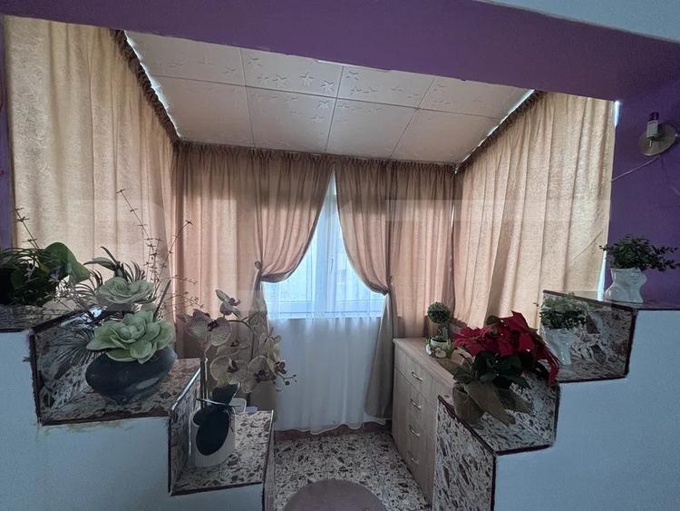 Apartament cu 2 camere semidecomandat, mobilat în Găești