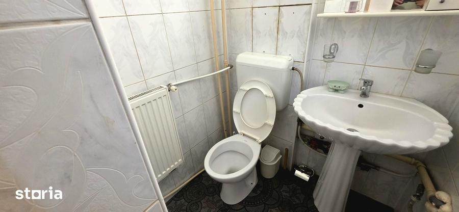 Apartament cu 3 camere decomandat în Crângași