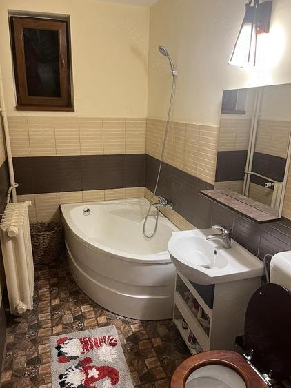 Apartament cu 2 camere decomandat, mobilat în Calea București
