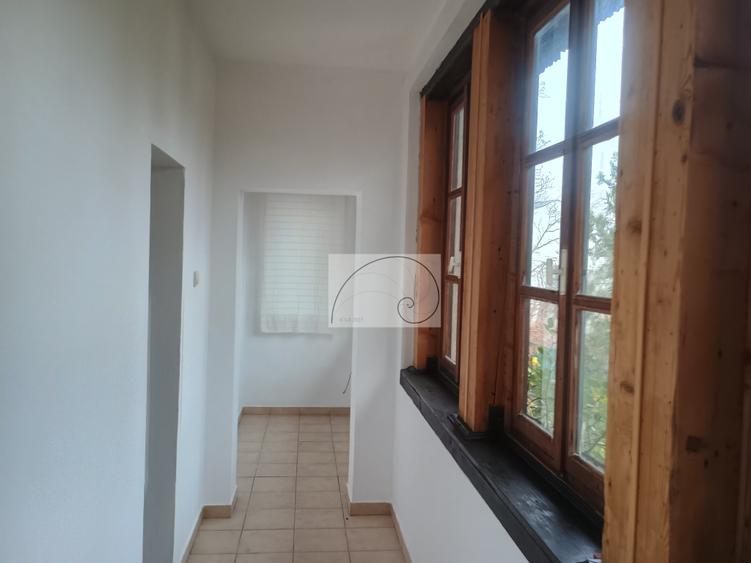 Duplex cu 5 camere cu Canalizare în Foișorul de Foc