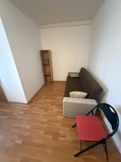 Garsonieră decomandată în Rahova