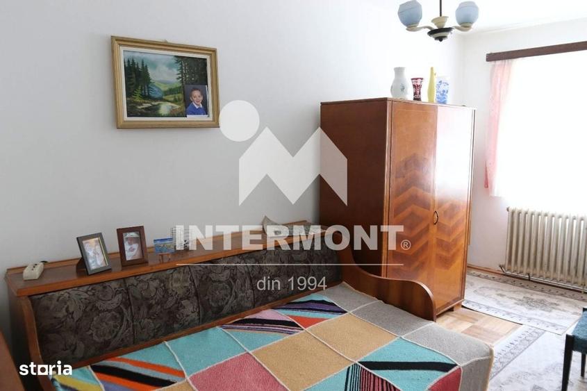 Apartament de vanzare Sinaia 3 camere decomandate |76 mp | Parter - 3