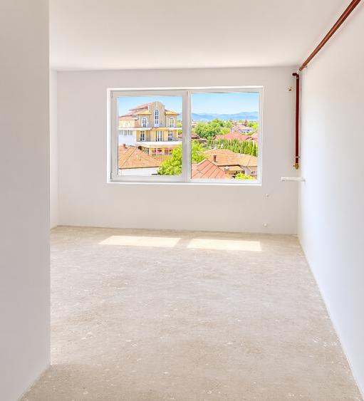 Apartament cu 2 camere decomandat în Sud-Vest