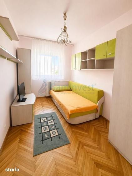 Apartament cu 3 camere decomandat în Decebal