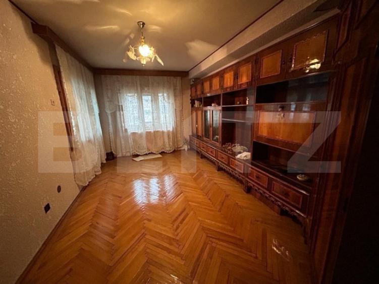 Casă cu 5 camere cu Teren 300 Mp în Burdujeni