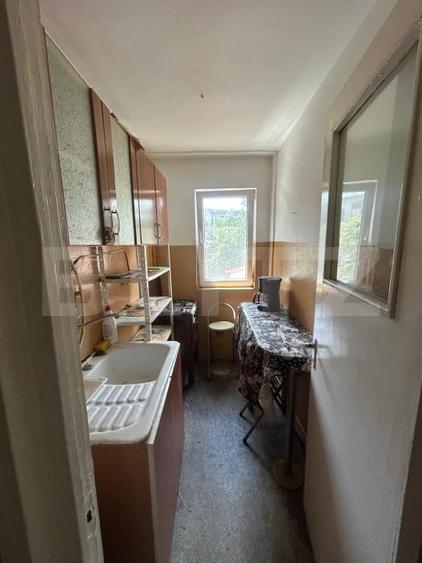 Apartament 3 camere, 40 mp, etaj 3/4, zona Micro 9 - 5
