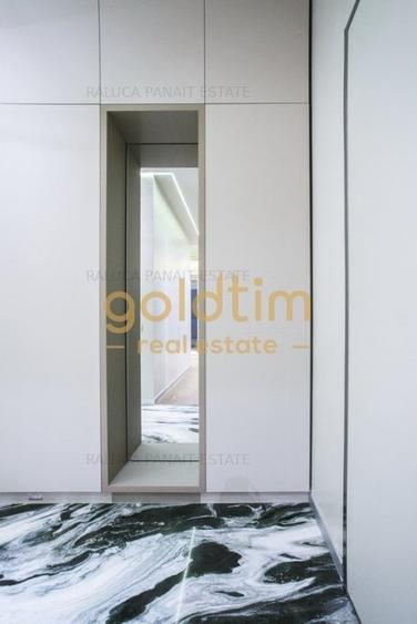 Apartament cu 5 camere semidecomandat, mobilat în Pipera
