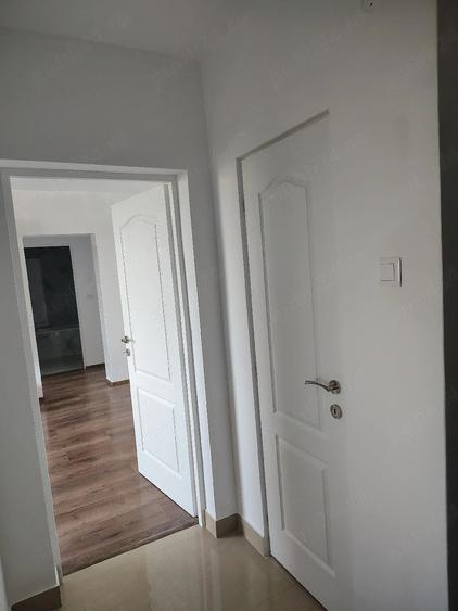 Apartament cu 2 camere semidecomandat în Micro 4