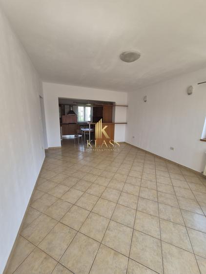 Apartament cu 4 camere decomandat în Herăstrău